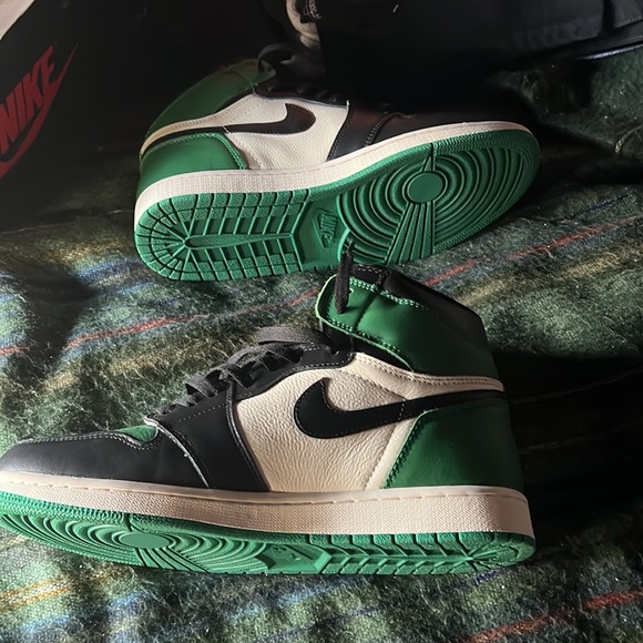 12.5 Jordan 1 Pine Green Og - Picture 5 of 5
